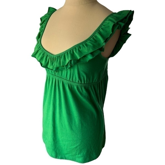 𝅺JULIE’S Closet Romantic Flutter Sleeveless Green Empire Waist Top, Size Small - Picture 3 of 8